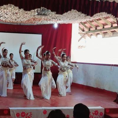 288003990 150227697586792 5903156233335668769 N